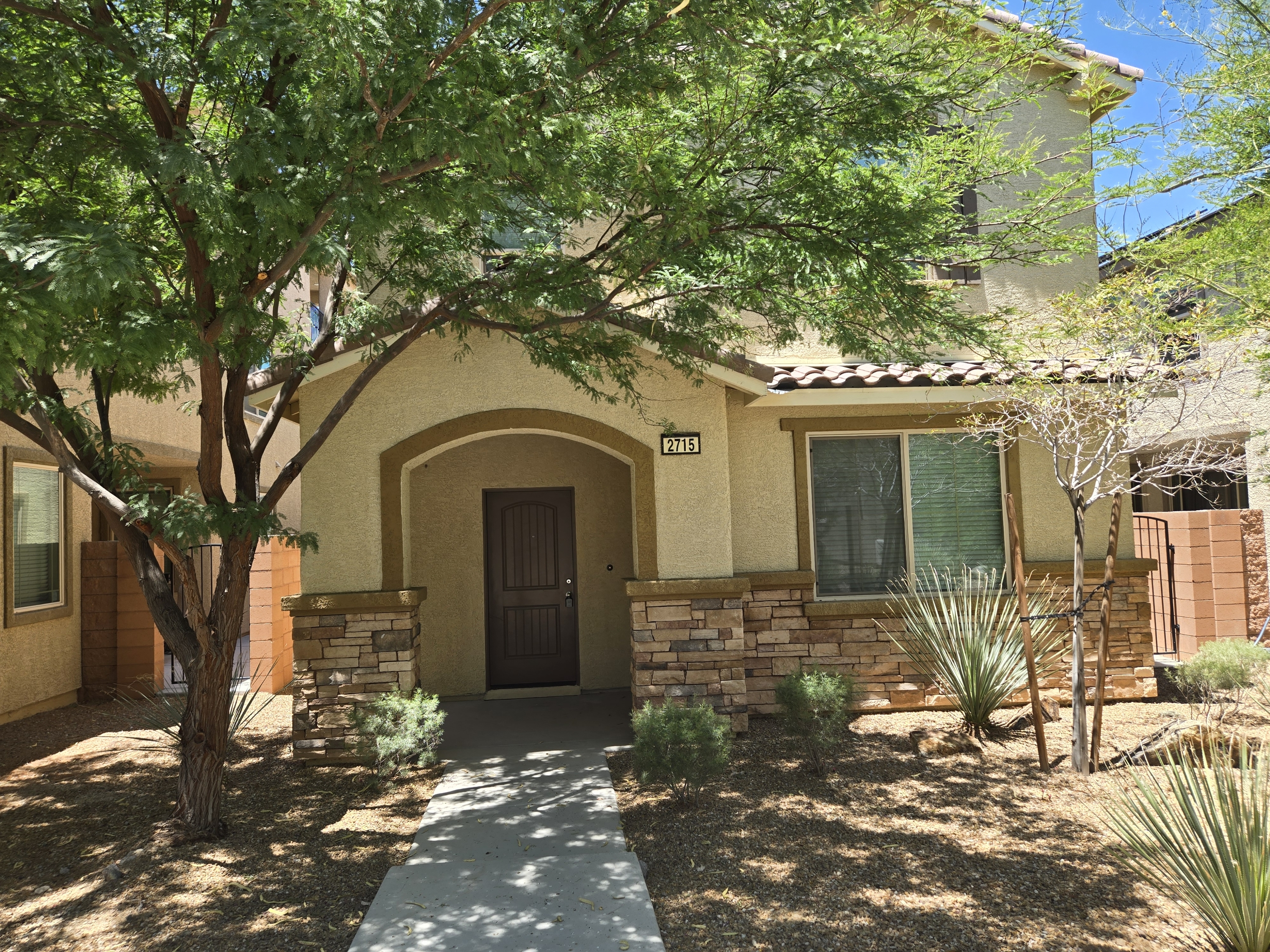 2715 Hammetts Landing Walk